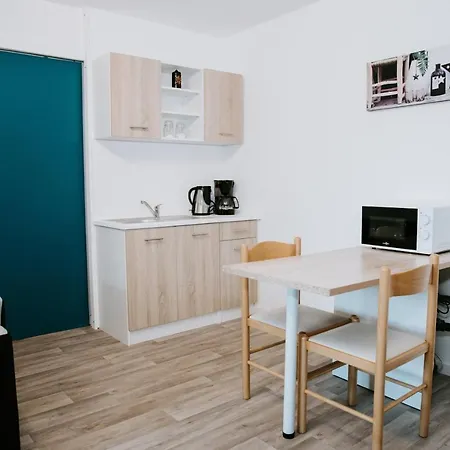 Les Gites De Lola Apartment Brandivy