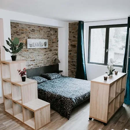 Les Gites De Lola Apartment Brandivy